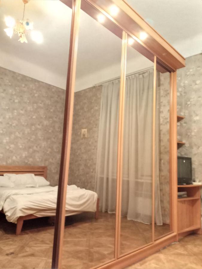 Lviv Of Open Hearts Apartamento Exterior foto